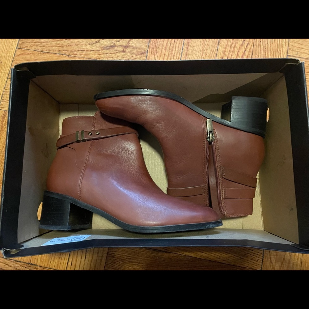 Clarks leather ankle booties